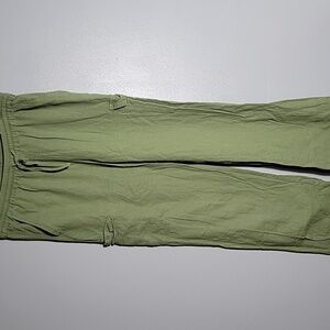 Love Tree Cropped Linen Blend Green Pants. Size Medium